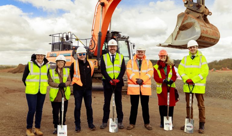 Construction starts on B&Q warehouse on the A1(M)