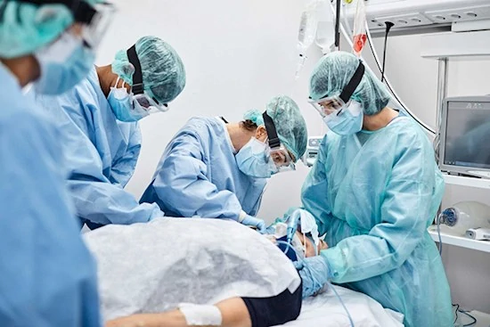 University teams up with Leeds manufacturing company to bring new innovations into the operating theatre