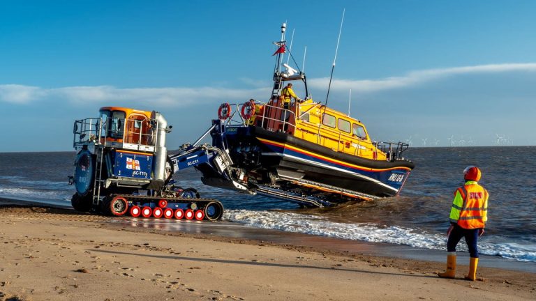 Ørsted includes Humber lifeboat in £140,000 volunteer training scheme