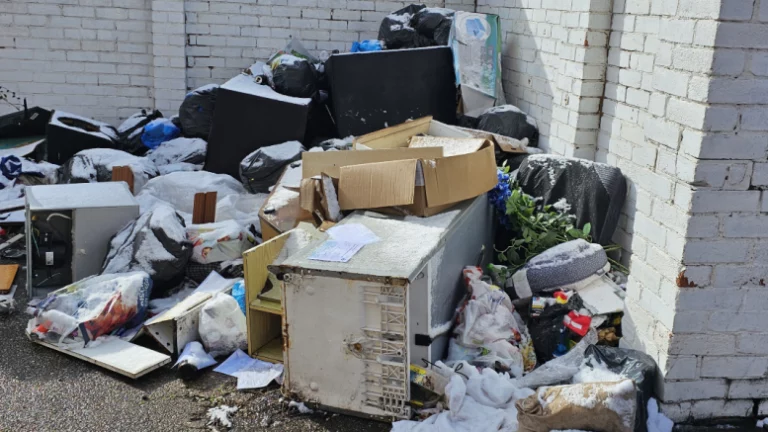 Hull property owners urged to keep it clean after £2,000 nuisance penalty