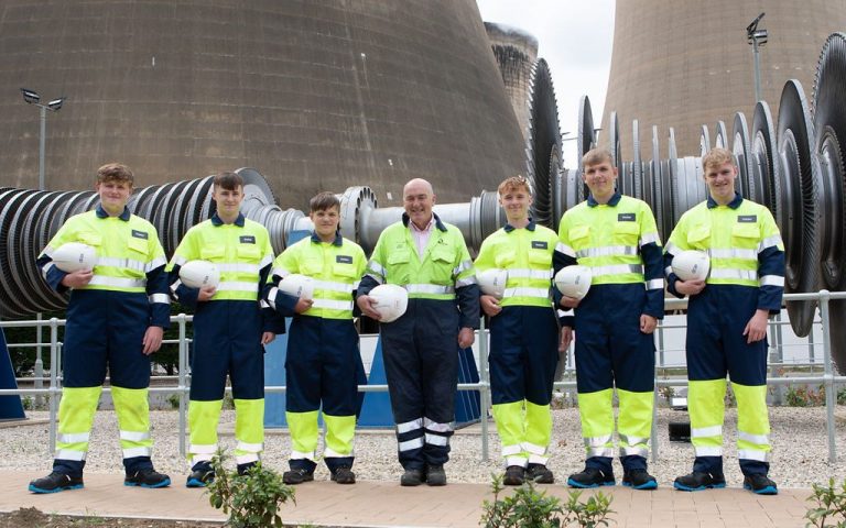 Six join Drax at Selby as apprentice engineers