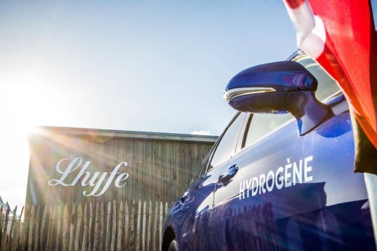 Green hydrogen pioneer establishes Sheffield base