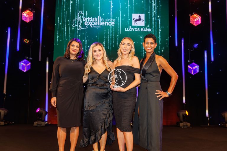 Quality Bearings Online wins Employer of the Year at the Lloyds Bank British Business Excellence Awards
