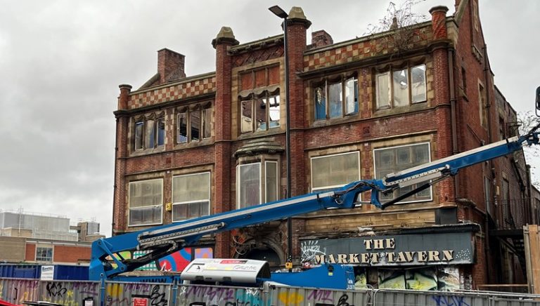 Former pub has to be demolished because it had become unsafe