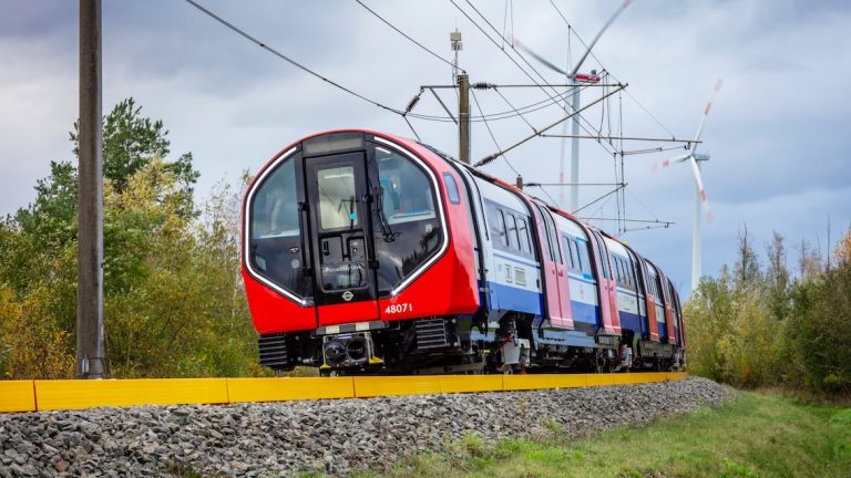 80% of new Piccadilly line trains to be assembled in Yorkshire