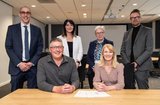Santander signs three-year partnership with University of Bradford