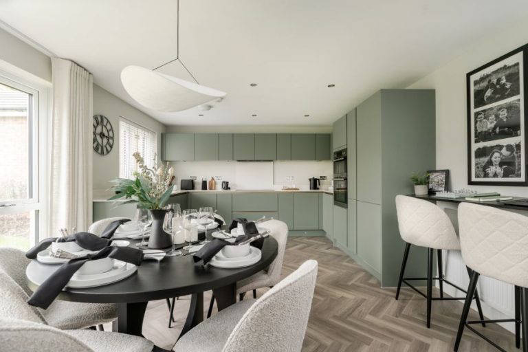 Roann strengthens partnership with Taylor Wimpey after securing six-figure contract