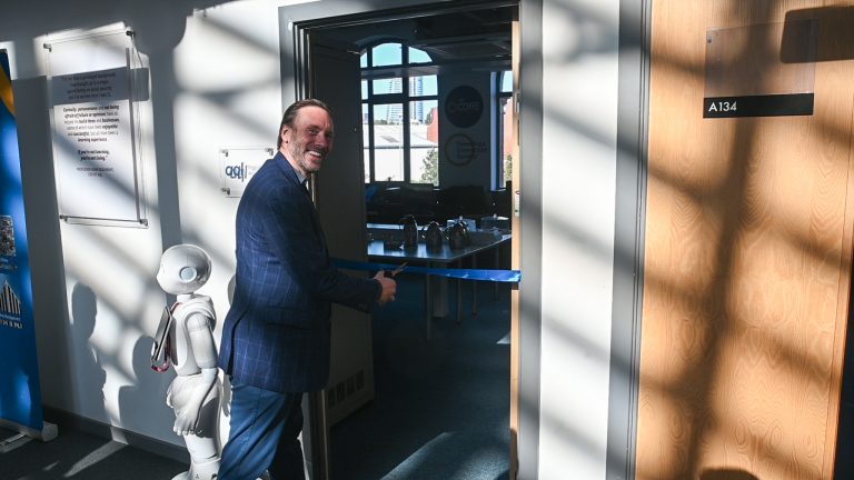 aql backs digital talent in Leeds with £100k investment