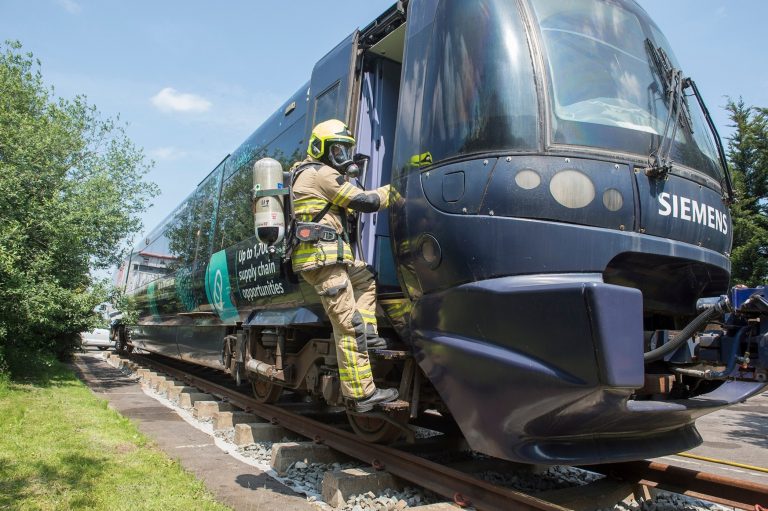 Siemens Mobility donates former train carriage to Humberside Fire Service